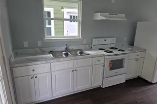 219 Dipping Strm St, Houston, TX 77076 - Photo 17