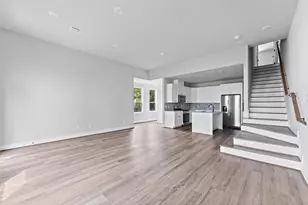 2183 Mansfield, Houston, TX 77091 - Photo 3