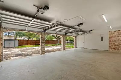 5665 Pine Forest Road, Houston, TX 77056 - Photo 41