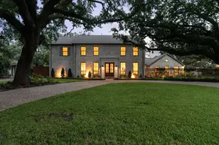 5665 Pine Forest Rd, Houston, TX 77056 - Photo 1
