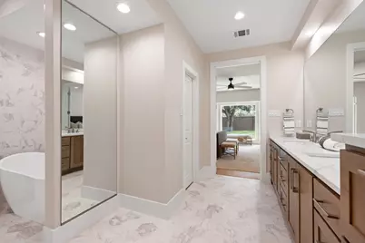 5665 Pine Forest Road, Houston, TX 77056 - Photo 21