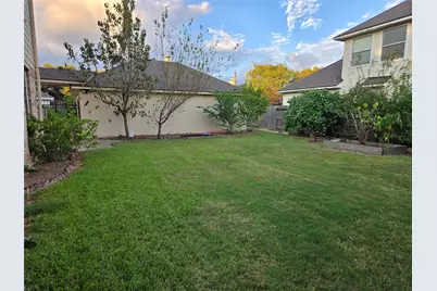 11015 Sporting Hill Lane, Sugar Land, TX 77498 - Photo 5