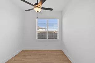 12019 Canal View Blvd, Mont Belvieu, TX 77580 - Photo 11