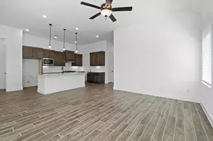 12019 Canal View Blvd, Mont Belvieu, TX 77580 - Photo 13