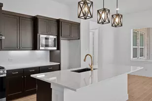 12019 Canal View Blvd, Mont Belvieu, TX 77580 - Photo 7