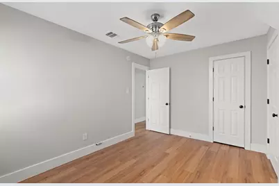 915 Avenue E, Rosenberg, TX 77471 - Photo 15
