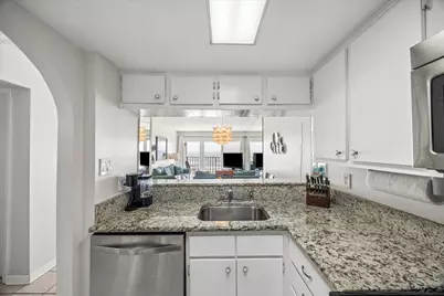 7310 Seawall Boulevard #402, Galveston, TX 77551 - Photo 13