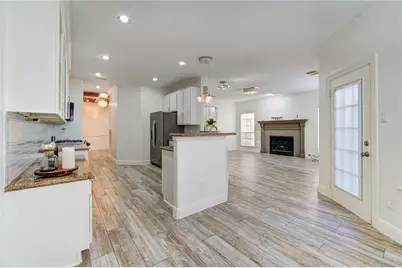 1115 Enclave Square E, Houston, TX 77077 - Photo 7