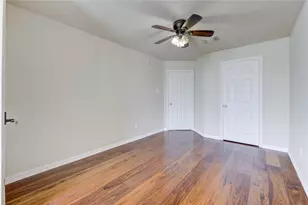 1115 Enclave Square E, Houston, TX 77077 - Photo 31