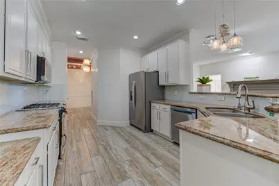 1115 Enclave Square E, Houston, TX 77077 - Photo 5