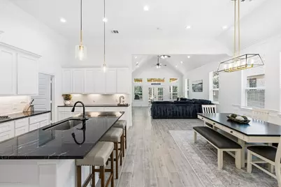 513 Little Spring Court, Anahuac, TX 77514 - Photo 5