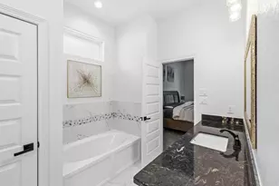 513 Little Spg Ct, Anahuac, TX 77514 - Photo 19