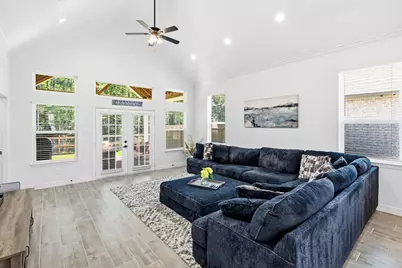 513 Little Spring Court, Anahuac, TX 77514 - Photo 11