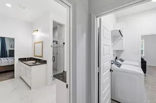 513 Little Spg Ct, Anahuac, TX 77514 - Photo 21