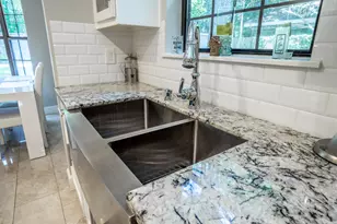 12739 Memorial Dr, Houston, TX 77024 - Photo 13