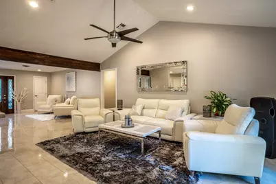 12739 Memorial Drive, Houston, TX 77024 - Photo 7