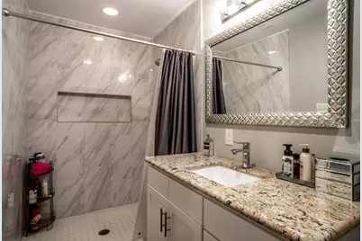 12739 Memorial Drive, Houston, TX 77024 - Photo 17