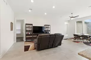 13214 Peony Meadow Trail, Houston, TX 77059 - Photo 7