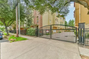 5723 Kansas St, Houston, TX 77007 - Photo 1
