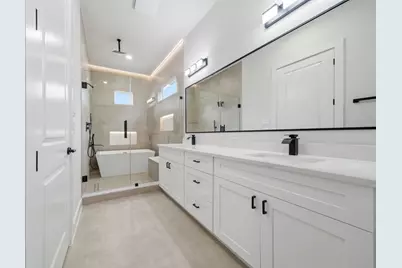 328 Janisch #D, Houston, TX 77018 - Photo 31