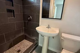 3208 Holman St, Houston, TX 77004 - Photo 29