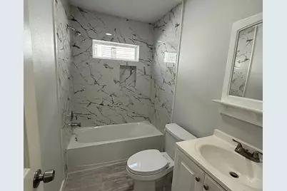 3208 Holman Street, Houston, TX 77004 - Photo 9