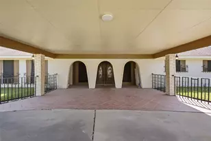 5902 McCullough St, Baytown, TX 77521 - Photo 25