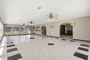5902 McCullough St, Baytown, TX 77521 - Photo 9