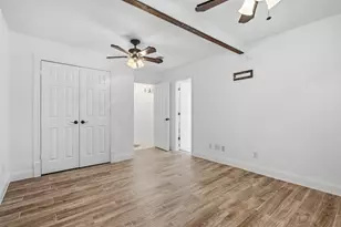 5902 McCullough St, Baytown, TX 77521 - Photo 17