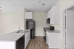 409 Beto St, Huntsville, TX 77340 - Photo 7