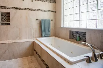 7515 Kings River Drive, Houston, TX 77346 - Photo 9