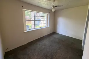 6235 Leaf Arbor Dr, Houston, TX 77092 - Photo 11