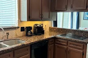 8810 Covent Garden St, Houston, TX 77031 - Photo 13