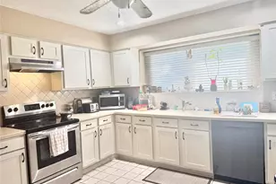 17618 Favor Bend Dr, Humble, TX 77396 - Photo 5