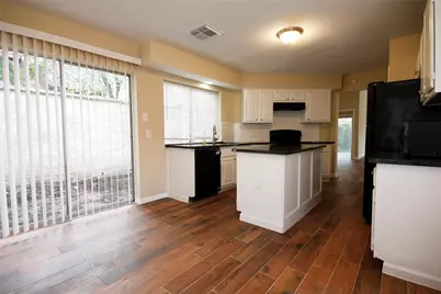 11615 Glenwolde Drive, Houston, TX 77099 - Photo 7