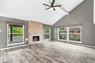 2122 Courtshire Ln, Sugar Land, TX 77478 - Photo 7