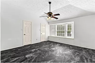2122 Courtshire Lane, Sugar Land, TX 77478 - Photo 11