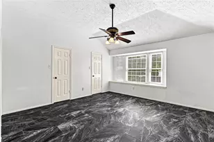 2122 Courtshire Ln, Sugar Land, TX 77478 - Photo 11