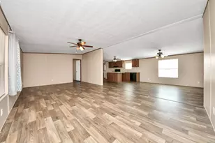 18292 Bellfounder Dr, Conroe, TX 77306 - Photo 5