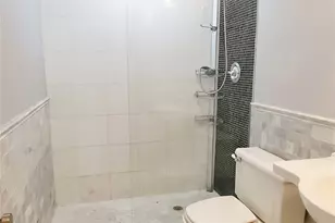 5630 Edith St, Houston, TX 77081 - Photo 17