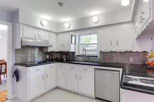 5630 Edith St, Houston, TX 77081 - Photo 5