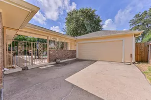 7 Park Ln, Galveston, TX 77551 - Photo 47