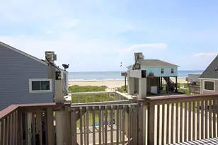 21319 Gulf Dr, Galveston, TX 77554 - Photo 19