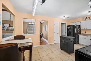 4915 Charnock Dr, Alvin, TX 77511 - Photo 11