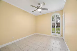 204 Clearview Ave, Friendswood, TX 77546 - Photo 13