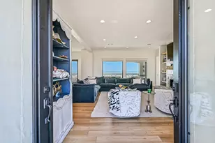 19319 Shores Dr, Galveston, TX 77554 - Photo 3