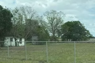 7615 Avenue J, Beasley, TX 77417 - Photo 3