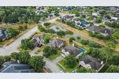 30214 Vinebriar Drive, Spring, TX 77386 - Photo 13