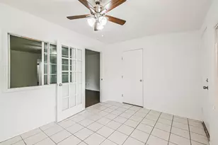 5005 Georgi Ln, Houston, TX 77092 - Photo 7