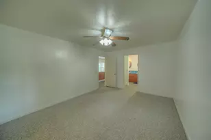 96 N Lakeside Dr, Huntsville, TX 77320 - Photo 23